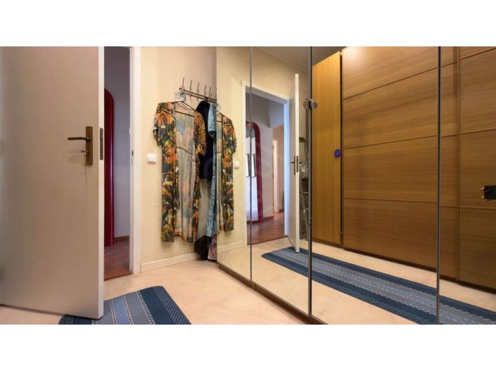Image No.14-3 Bed House for sale
