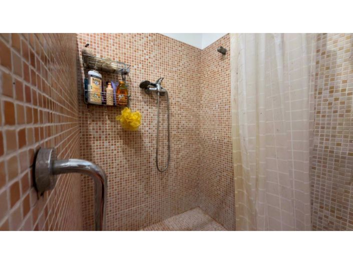 Image No.17-3 Bed House for sale