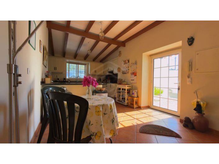 Image No.18-3 Bed House for sale