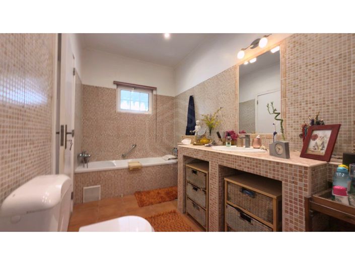 Image No.21-3 Bed House for sale
