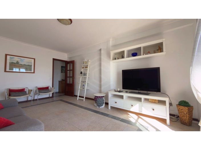 Image No.23-2 Bed Apartment for sale