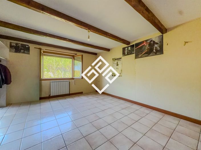 Image No.16-6 Bed House for sale