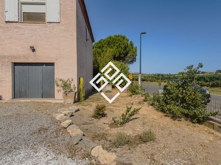 Image No.20-6 Bed House for sale