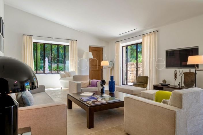 Image No.21-6 Bed House for sale