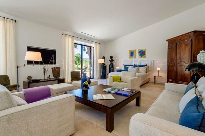 Image No.22-6 Bed House for sale