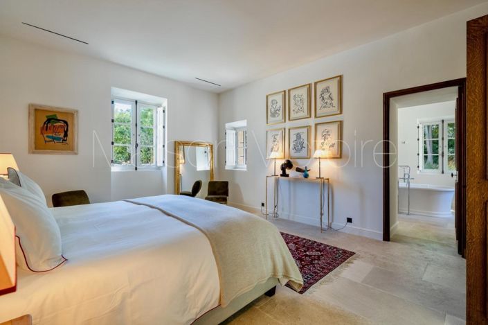 Image No.28-6 Bed House for sale