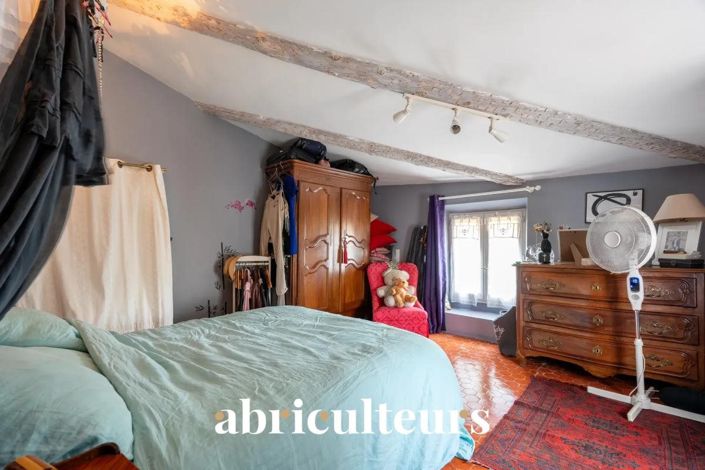 Image No.13-6 Bed House for sale