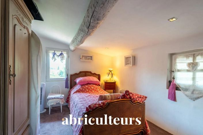 Image No.14-6 Bed House for sale