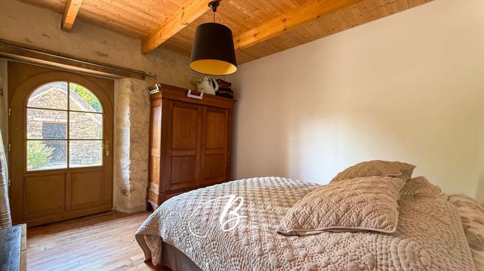 Image No.12-5 Bed House for sale