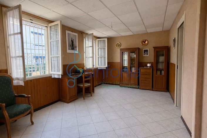 Image No.5-2 Bed House for sale