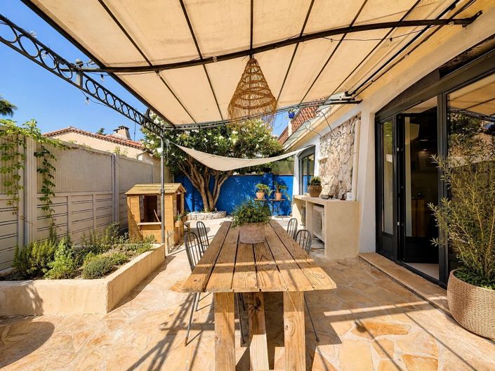 Image No.8-3 Bed Apartment for sale