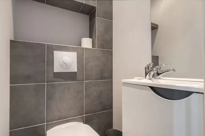 Image No.12-2 Bed Apartment for sale