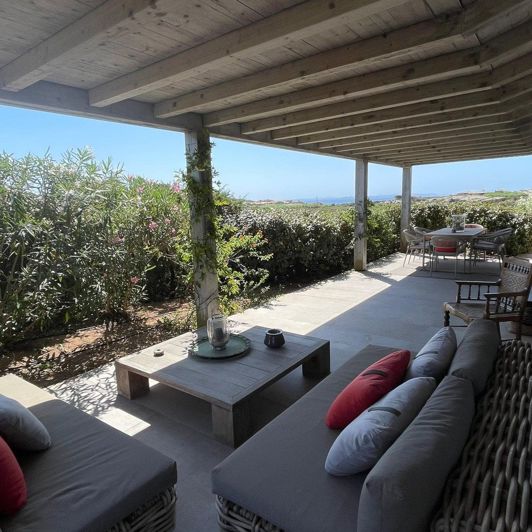 Image No.2-4 Bed House for sale