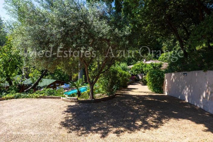 Image No.22-4 Bed House for sale