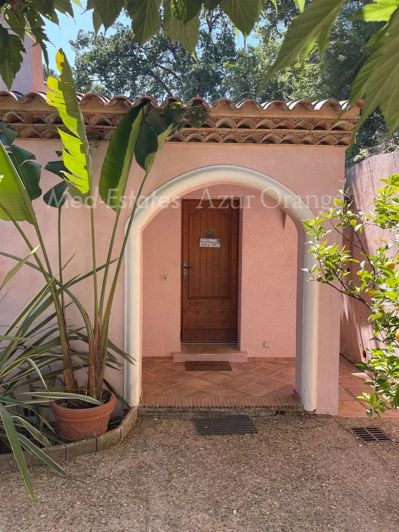 Image No.24-4 Bed House for sale