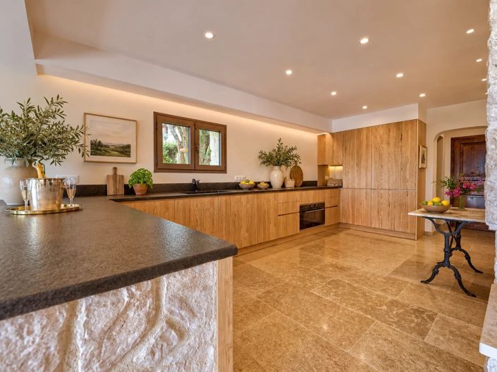 Image No.15-4 Bed House for sale