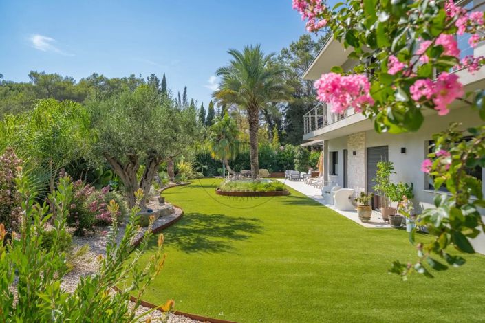 Image No.3-4 Bed House for sale