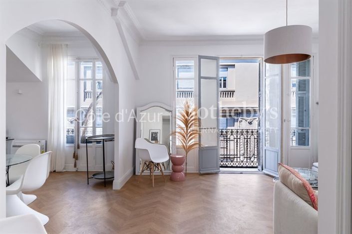 Image No.2-Appartement de 3 chambres à vendre à Nice