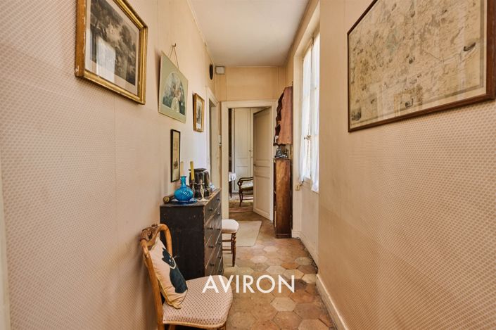 Image No.17-5 Bed House for sale