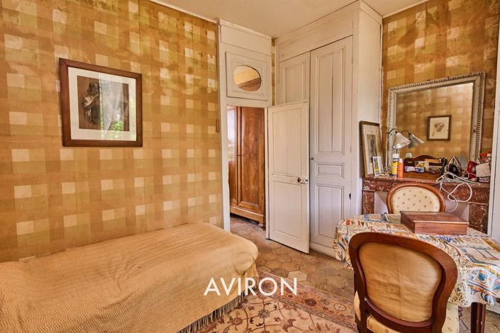 Image No.20-5 Bed House for sale