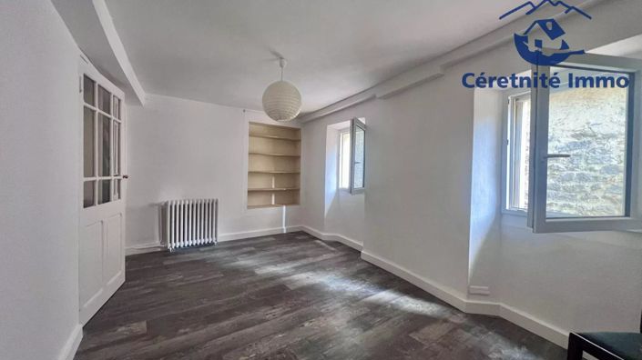 Image No.18-5 Bed House for sale
