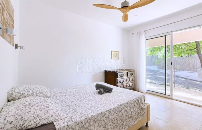 Image No.20-4 Bed House for sale