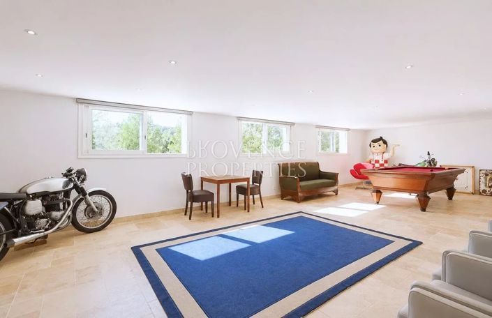 Image No.22-4 Bed House for sale