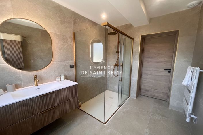 Image No.15-4 Bed House for sale