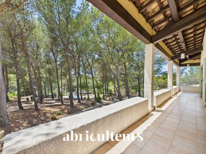 Image No.23-5 Bed House for sale