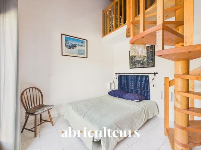 Image No.11-5 Bed House for sale