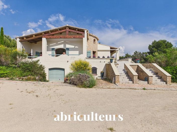 Image No.18-5 Bed House for sale