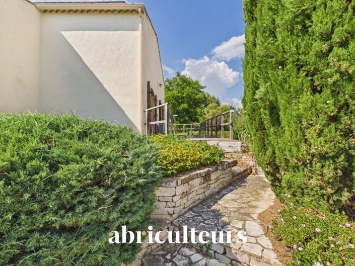 Image No.21-5 Bed House for sale