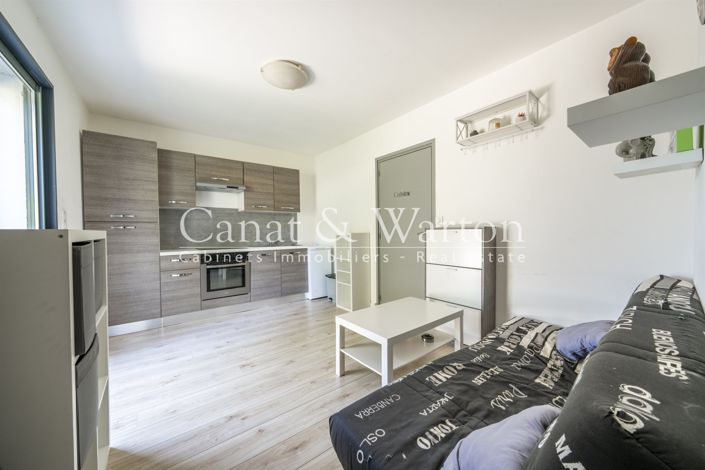Image No.16-5 Bed House for sale