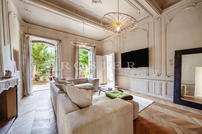 Image No.6-5 Bed House for sale
