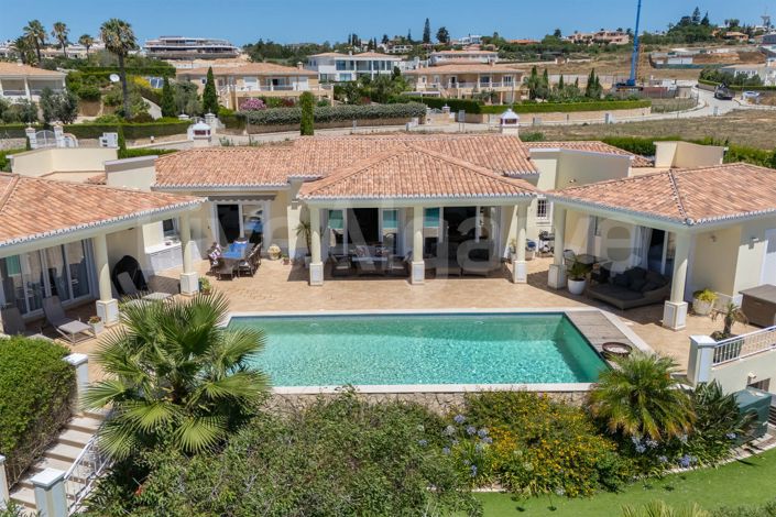 Image No.4-4 Bed House for sale