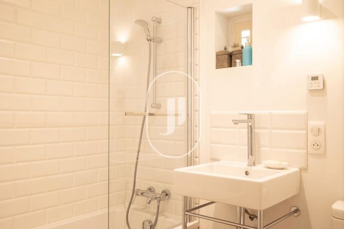 Image No.38-4 Bed House for sale