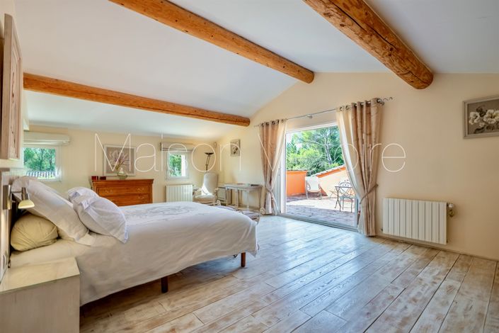 Image No.26-5 Bed House for sale