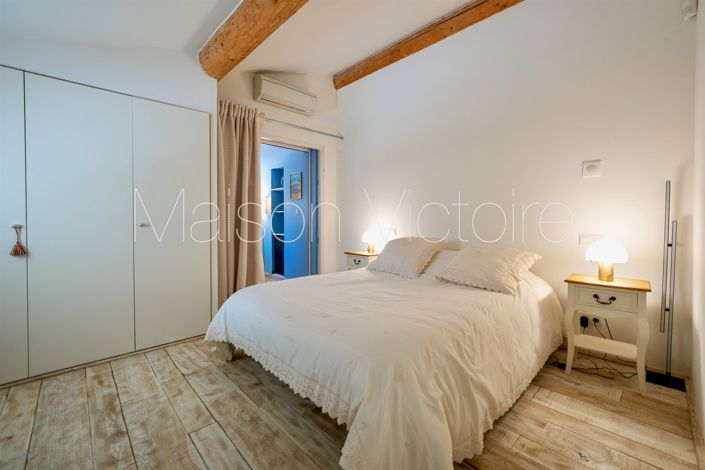 Image No.30-5 Bed House for sale