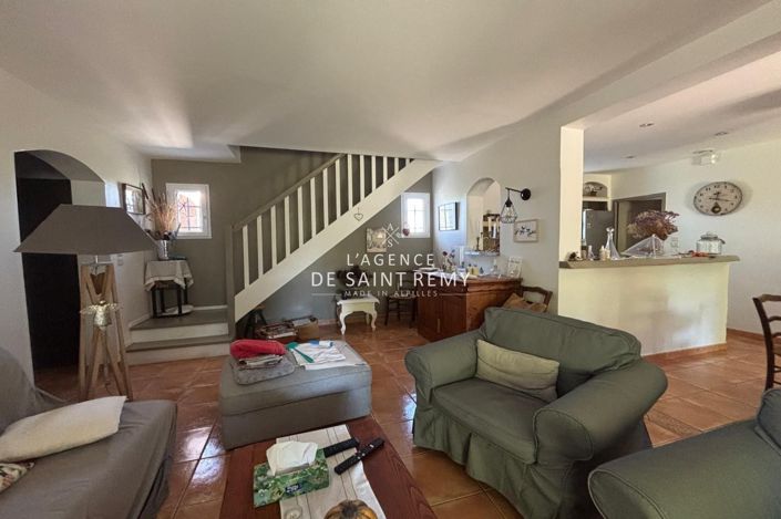 Image No.11-3 Bed House for sale