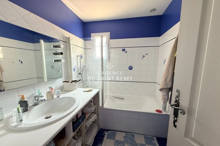 Image No.9-3 Bed House for sale