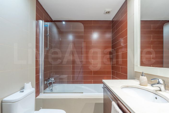 Image No.21-2 Bed Apartment for sale