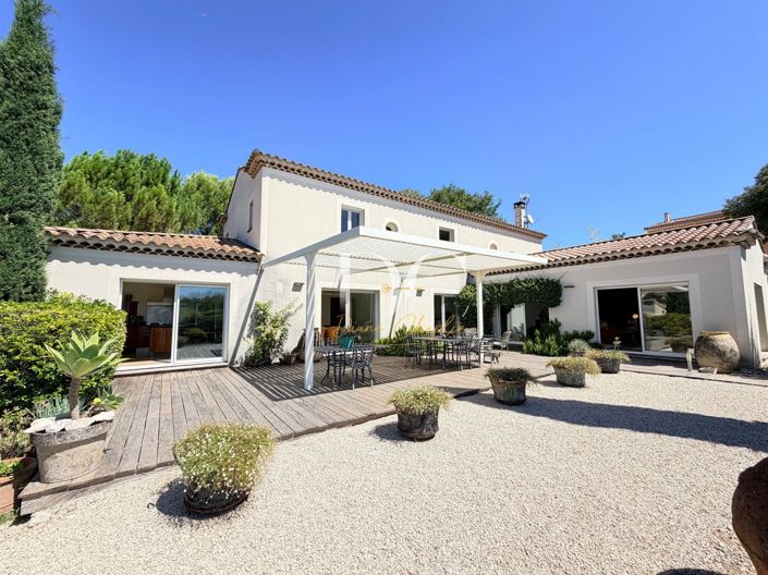 Image No.11-5 Bed House for sale