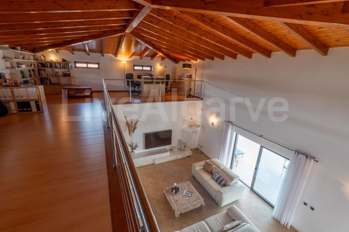 Image No.19-3 Bed House for sale