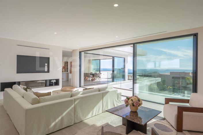 Image No.7-4 Bed House for sale