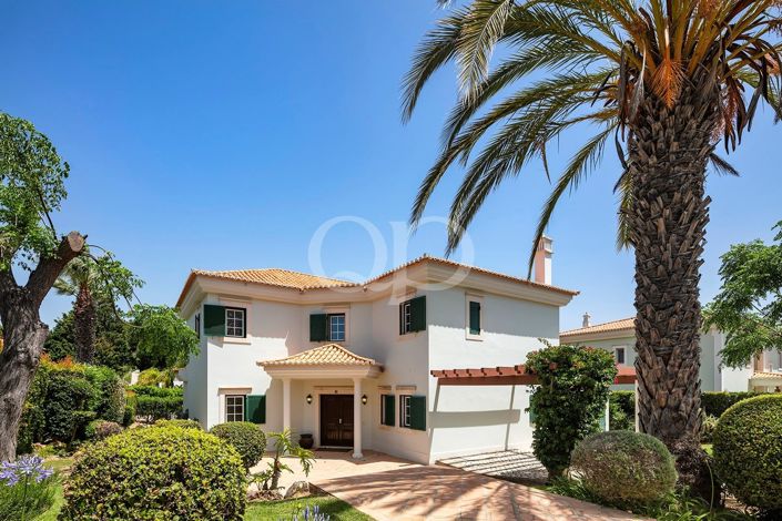 Image No.24-4 Bed House for sale