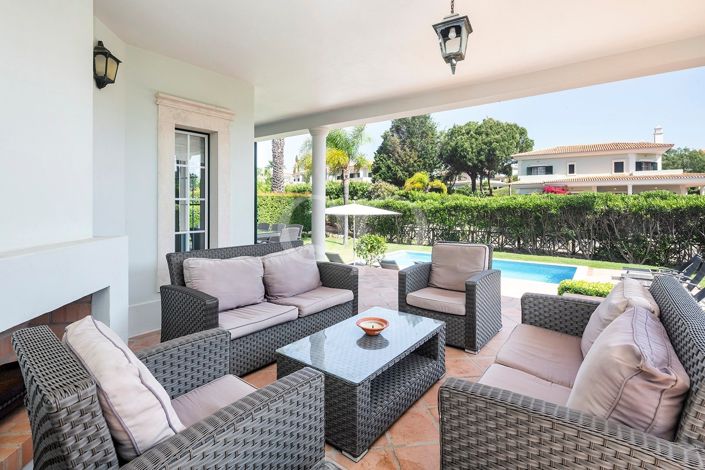 Image No.3-4 Bed House for sale