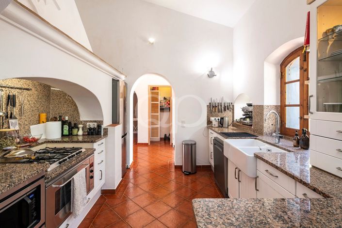 Image No.7-3 Bed House for sale