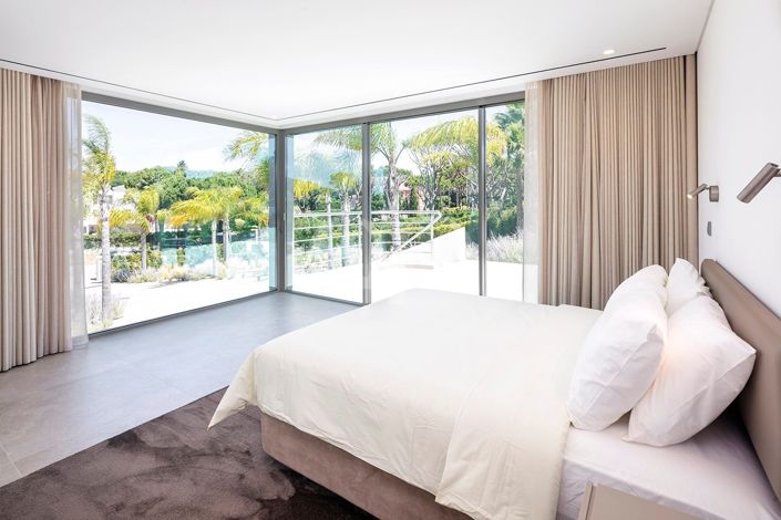 Image No.28-6 Bed House for sale