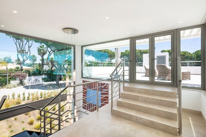 Image No.35-6 Bed House for sale