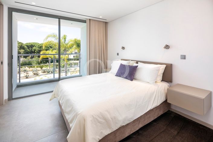 Image No.38-6 Bed House for sale